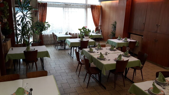 Glacier_Lacapelle_SalleRestaurant