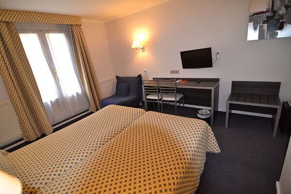 HDF. chambre 2L 068