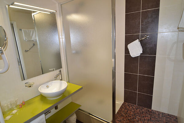 HDF. salle d bain 050
