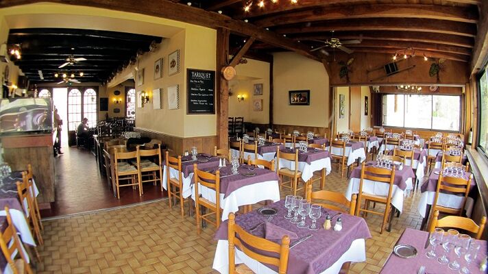 HOT1126CDT460001_restaurant