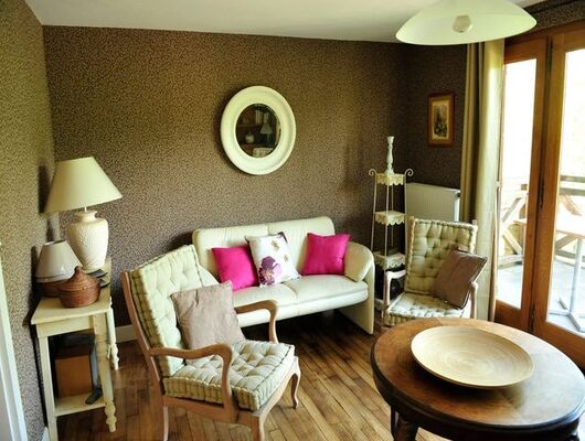 Le Balcon