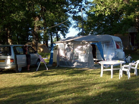 Camping Les Chênes Clairs