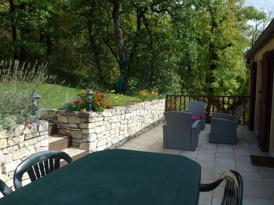 Holman - Patio genl - shade