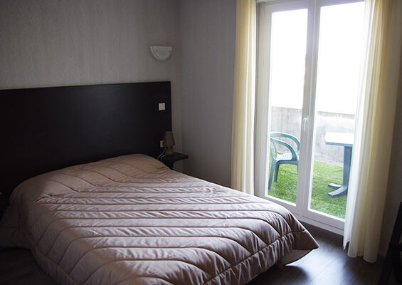 Hotel Le Bordeaux - Gramat - chambre avec terrasse