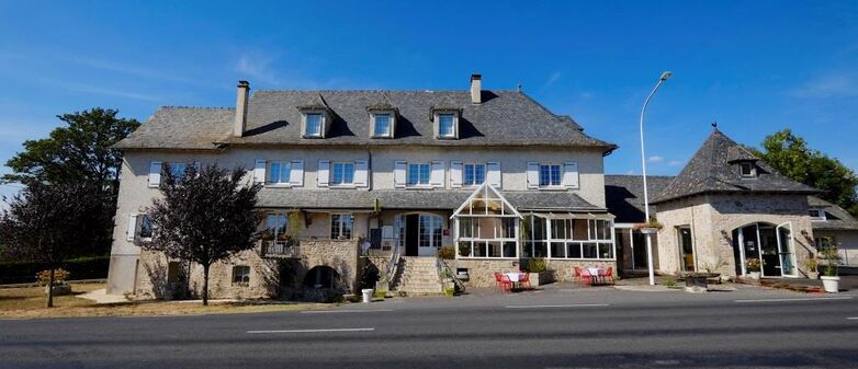 Hôtel Le Relais du Teulet-Goulles-facade