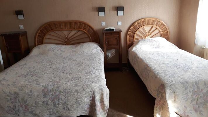 Hôtel_Maury_Saint-Céré_chambre triple