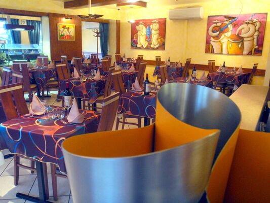 Hotel Restaurant Le Centre - Salle de Restaurant