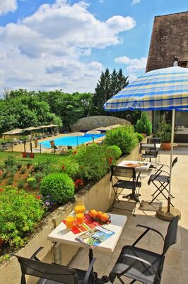 Hotel le Chateau-Rocamadour-Terrasse et piscine