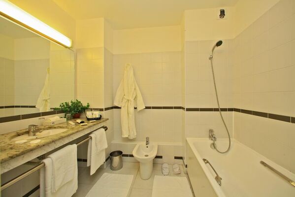 Hotel le Chateau-Rocamadour-salle de bain