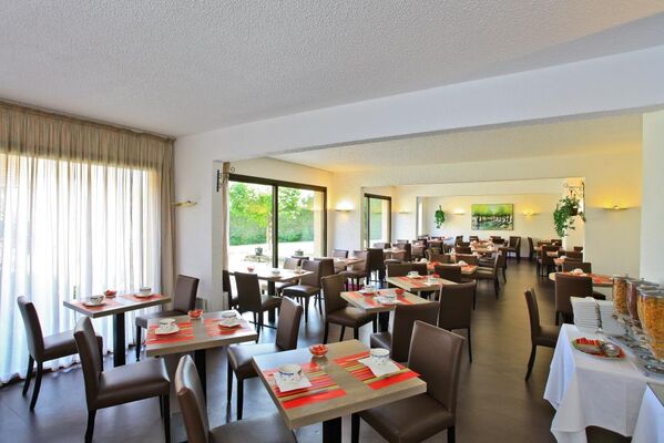 Hotel le Chateau-Rocamadour-salle des petit-dejeuners