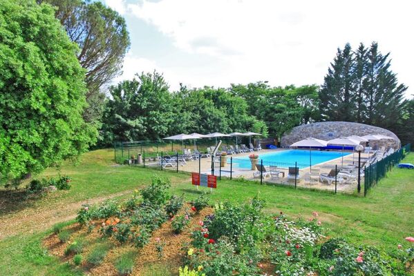 Hotel le Chateau-Rocamadour-piscine et parc
