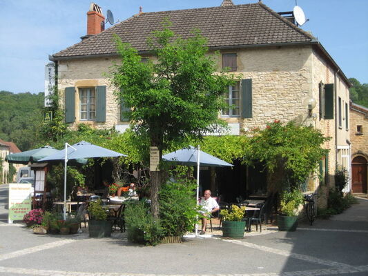 Hôtel Restaurant Hostellerie de Goujounac
