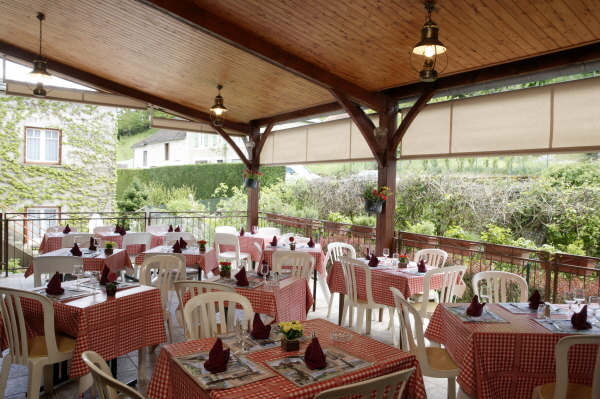 Hôtel Restaurant La Bonne Famille