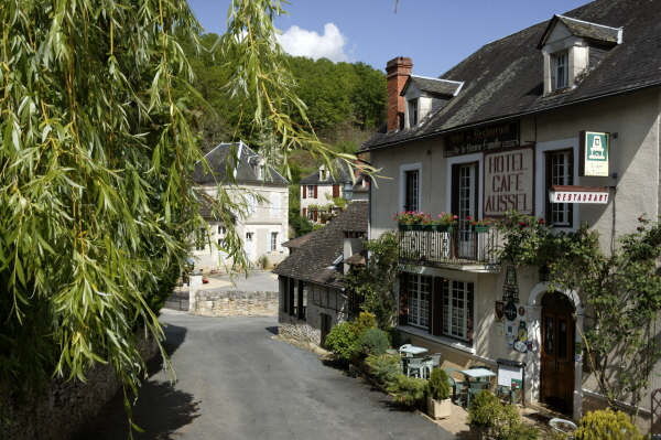 Hôtel Restaurant La Bonne Famille
