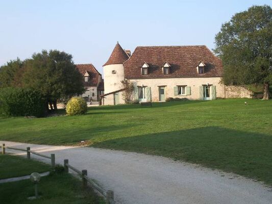Hôtel Restaurant Les Vieilles Tours