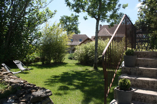 Jardin Gîte "l'Orée des Chênes" - © Hameau du Quercy -012
