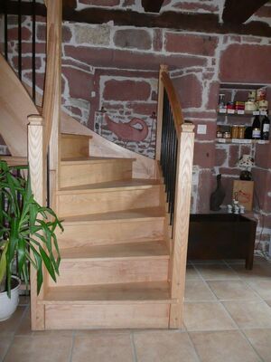 La Mérelle l'escalier en frêne.jpg