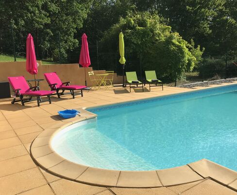 Le Champ des Roses Piscine 1