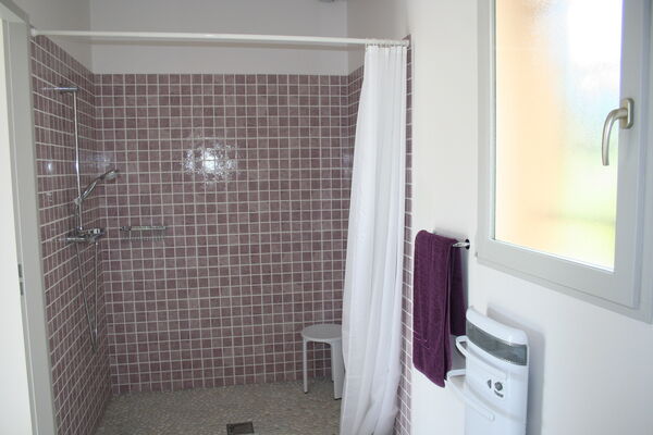 Les Nouals 1 - Douche