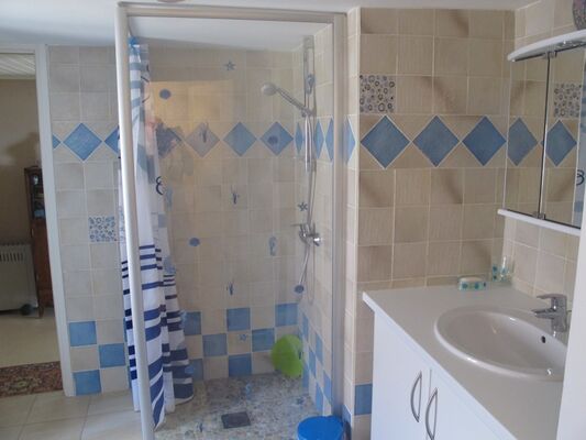 Location M. Dumontier 17