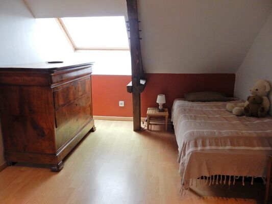 LocationGRANDE-OURSE-MaisonDesEtoiles-Noailhac_chambreCollonges2