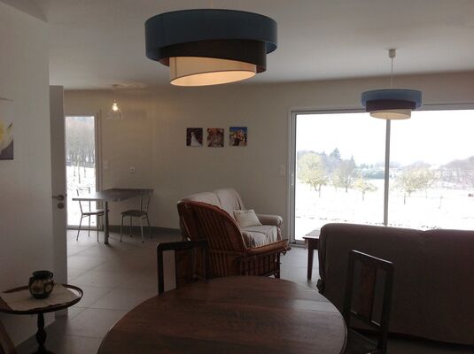 LocationLaChabanarFAVEDE-Aubazine_vueSalon