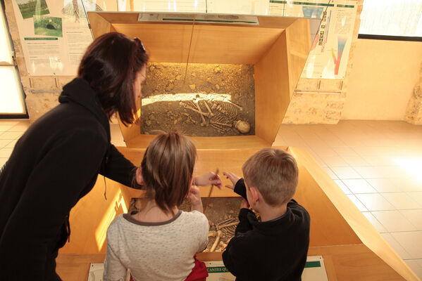 MUSEE_HOMME_DE_NEANDERTAL_LA_CHAPELLE_AUX_SAINTS_3_4