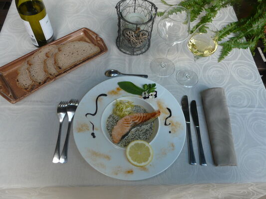 Manoir des Tuileries - Darne de saumon crème de cerfeuil