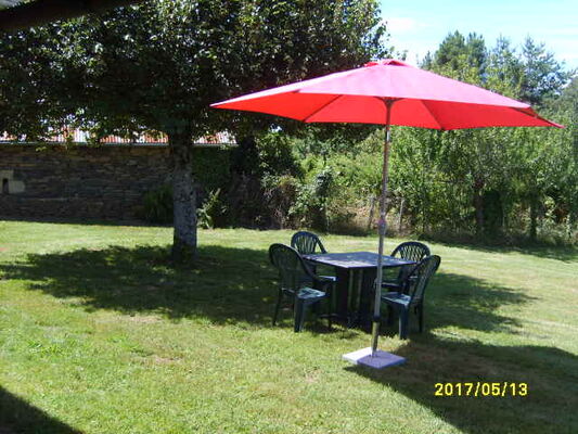 MeubléBLANCHE-BassignacLeHaut-TableJardin