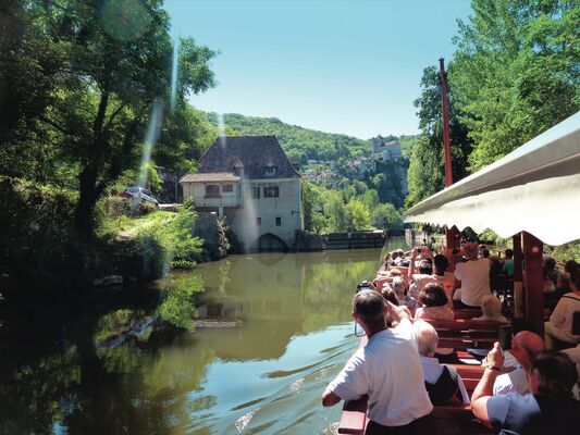 Moulin Aulanac depuis gabare © Les CROISIERES de Saint Cirq Lapopie