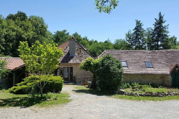 MoulinDuPouget-LaChapelleAuxSaints_entreeMaison