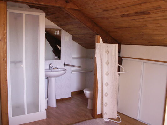 salle d'eau dans chambre