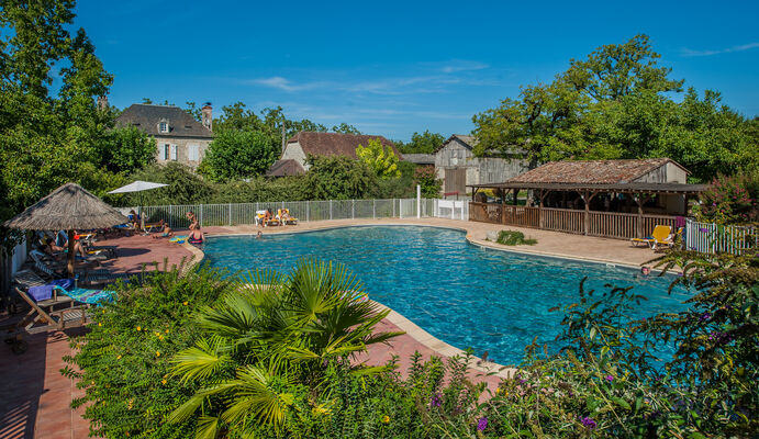 Piscine - Camping du Port à Creysse_04 © Lot Tourisme - C. ORY