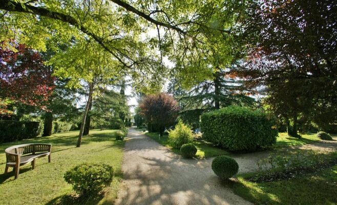 RelaisStAnne_Allée du parc