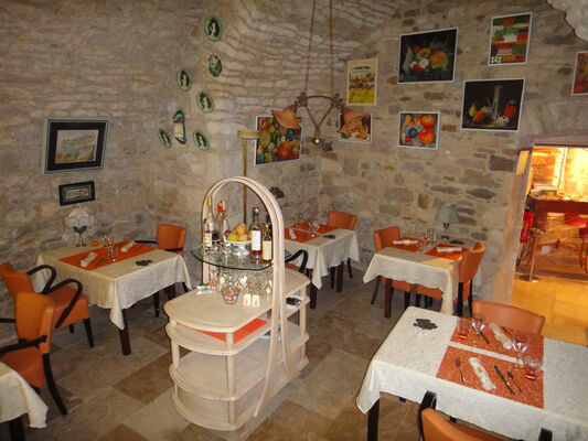 Restaurant - La Maison des Chanoines - Turenne - Vallée de la Dordogne