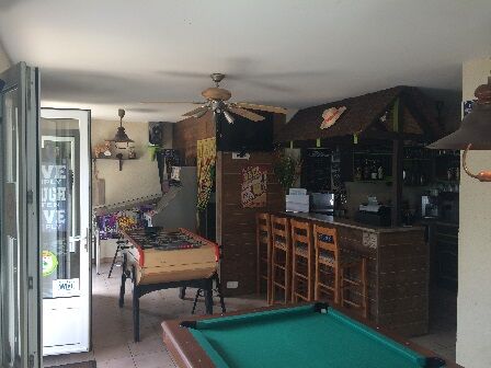 Salle du bar 2