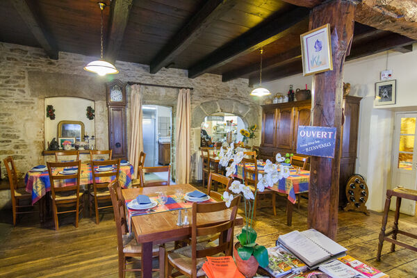 Salle principale Restaurant Lou Bourdié à Bach ©© Lot Tourisme C. Novello 160414-121233