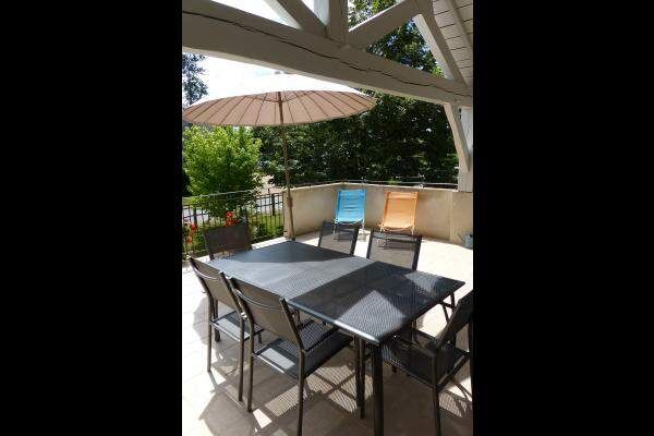 Terrasse gite Jarrige Lot