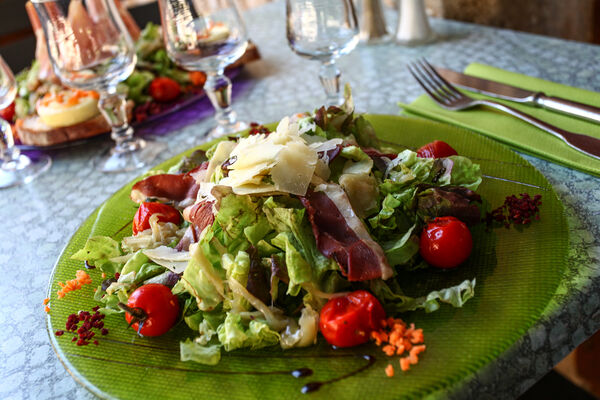 auberge de la fontaine-autoire-salade