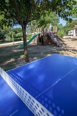 camping-ferme-des-campagnes-Rocamadour-ping pong
