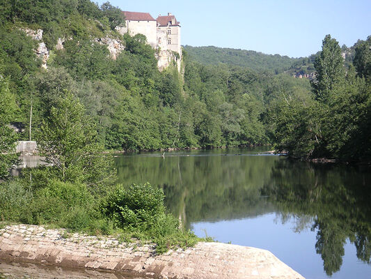 chateau de cénevières lot amont