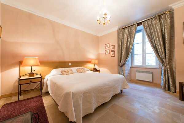 chambre 1 - La Maison des Chanoines - Turenne - Vallée de la Dordogne