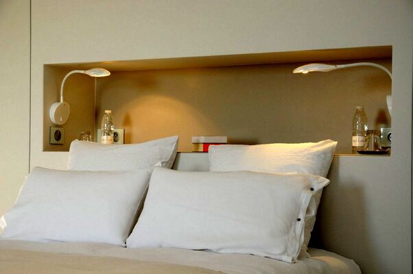 chambre-noyer-chateau-marsac_oreillers