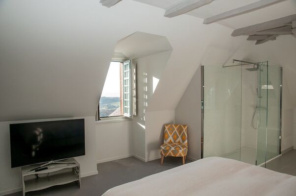 chambre-noyer-chateau-marsac-limousin-3
