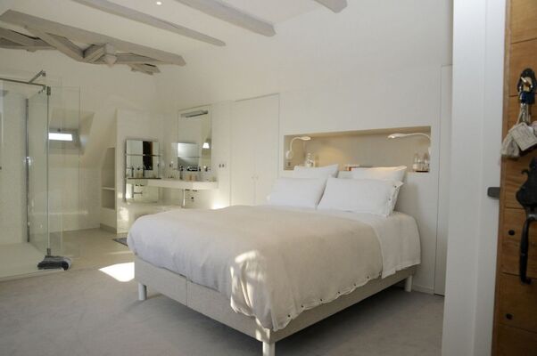 chambre-noyer-chateau-marsac_lit
