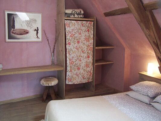 chambre ave grand lit GD