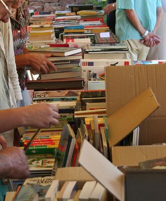 flea-market-2390020_960_720