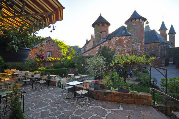 la terrasse - 1- Relais Saint Jacques - Collonges-la-Rouge