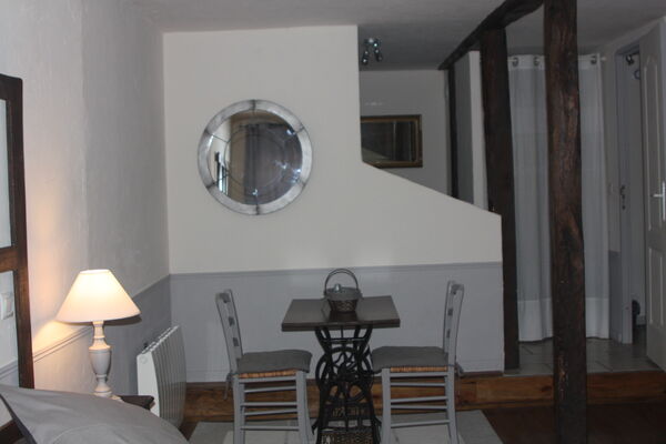 la Pébrunelle-Puy d'Arnac - chambre 1 (2)