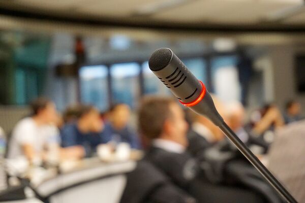 microphone-704255_1280©pixabay